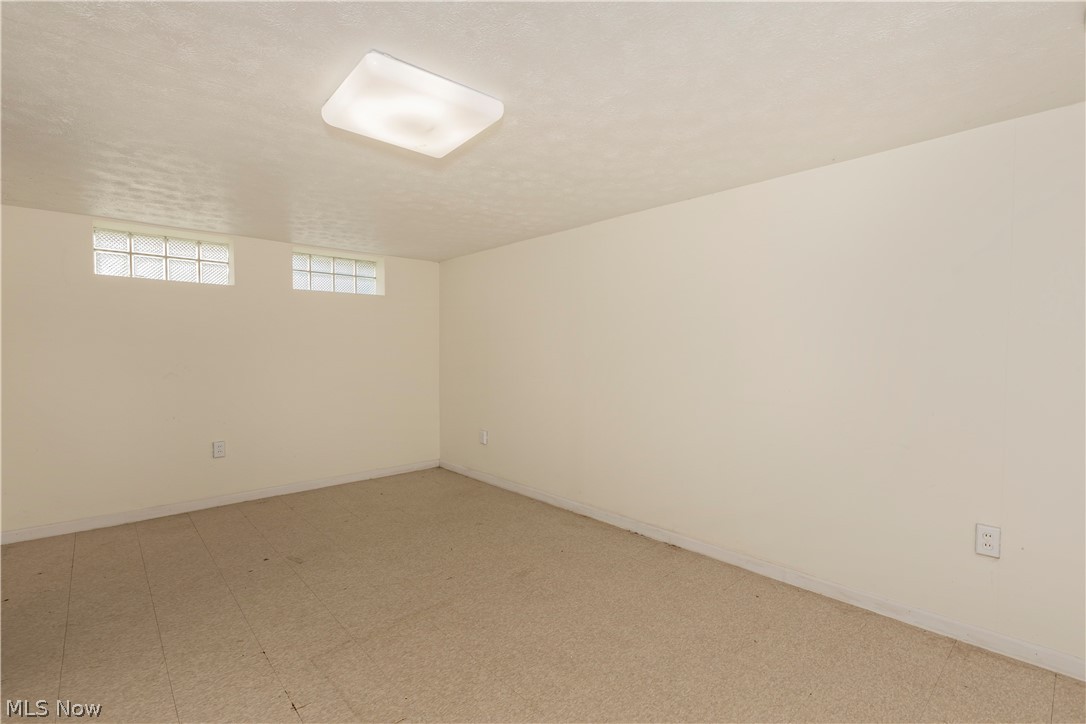 4810 Westbourne Road Lyndhurst OH 44124
