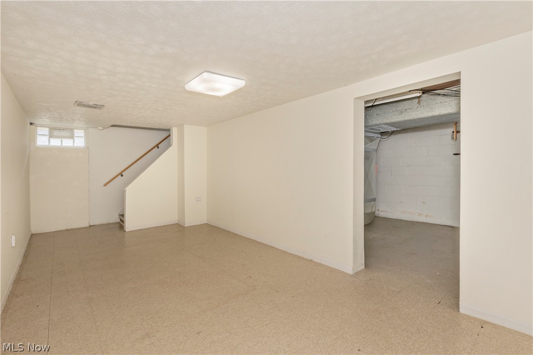 4810 Westbourne Road Lyndhurst OH 44124