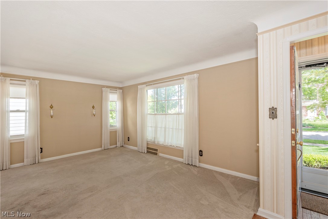 4810 Westbourne Road Lyndhurst OH 44124