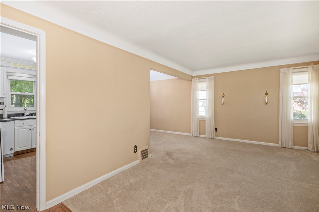 4810 Westbourne Road Lyndhurst OH 44124