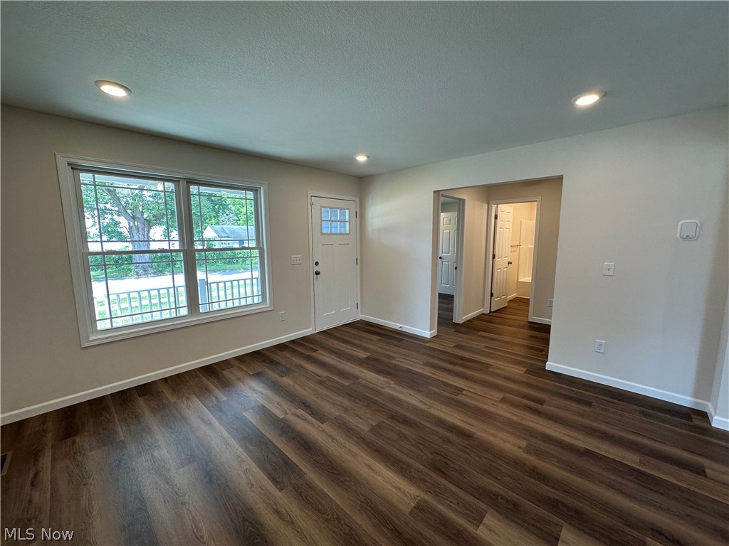 78 Prospect Street Struthers OH 44511