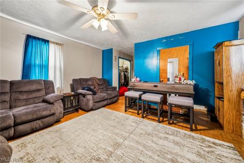 1532 E 78th Street Cleveland OH 44103