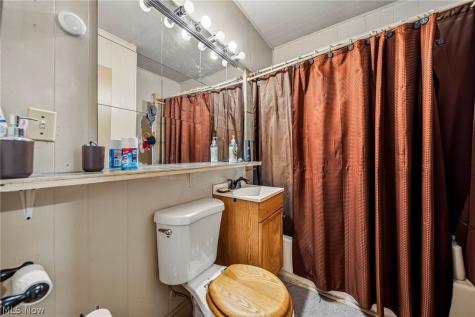 1532 E 78th Street Cleveland OH 44103