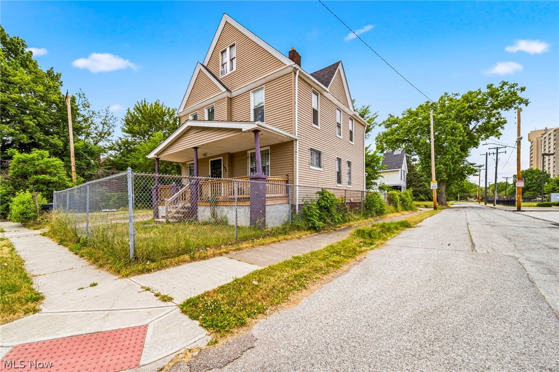 1532 E 78th Street Cleveland OH 44103