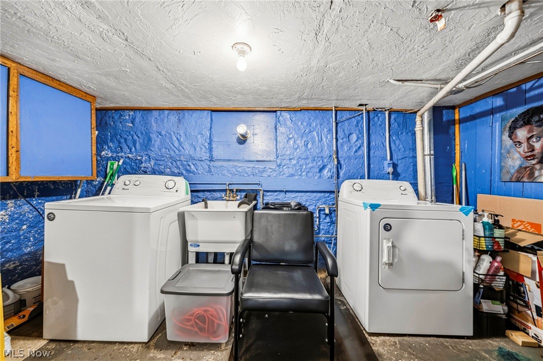 1532 E 78th Street Cleveland OH 44103