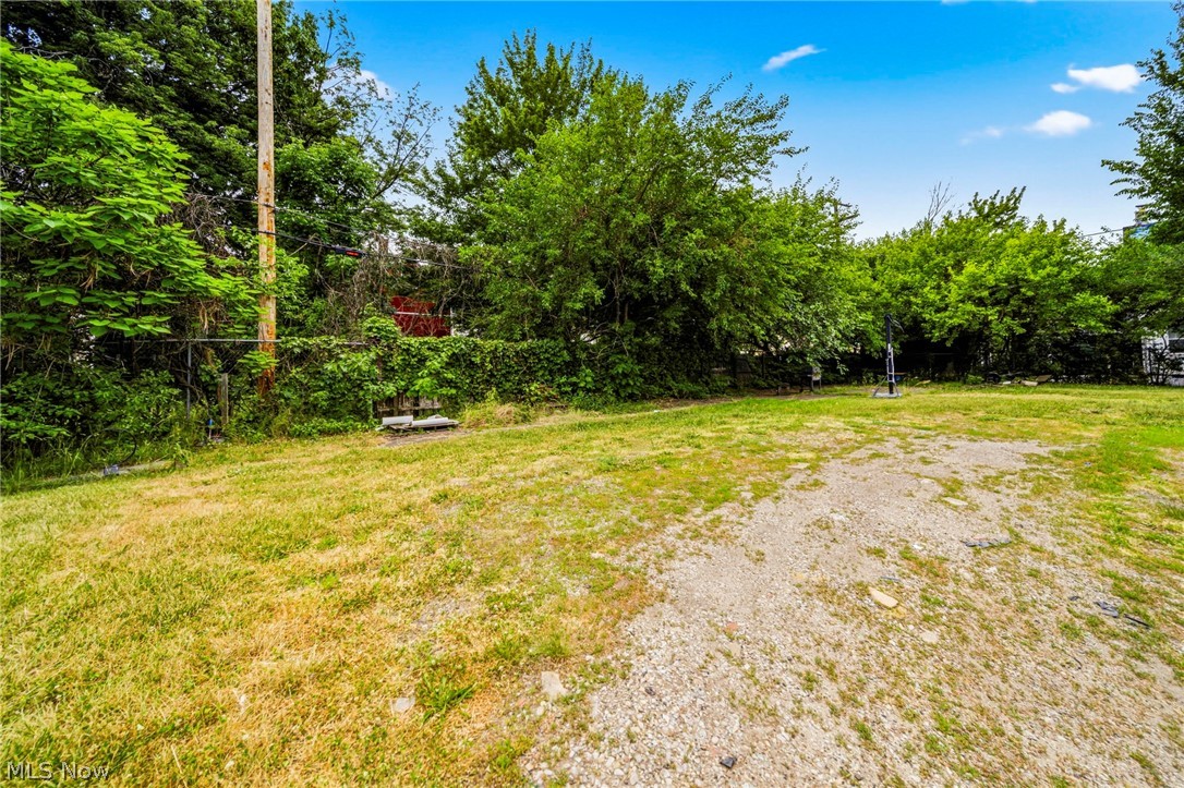 1532 E 78th Street Cleveland OH 44103