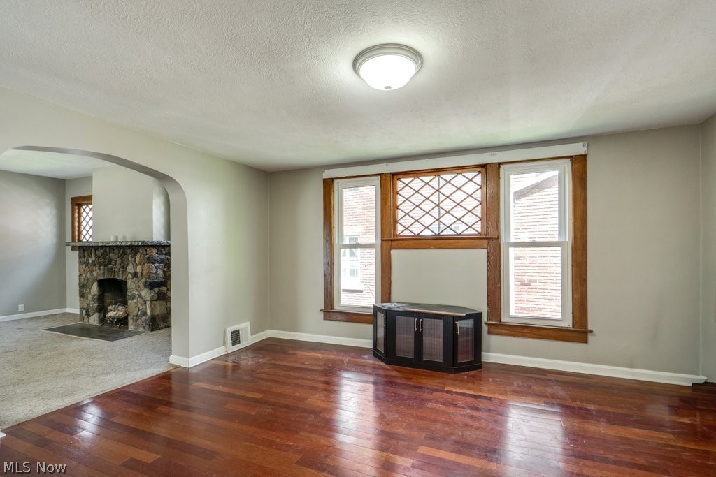87 Hawthorne Avenue Akron OH 44303