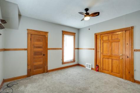 87 Hawthorne Avenue Akron OH 44303