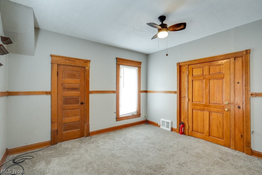 87 Hawthorne Avenue Akron OH 44303