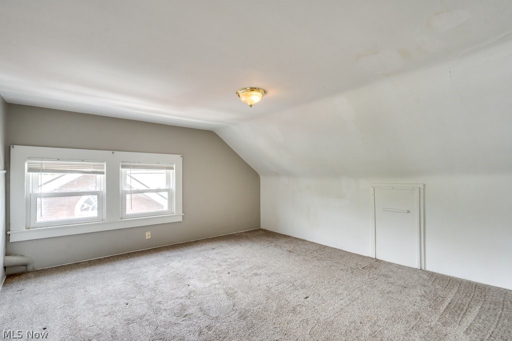 87 Hawthorne Avenue Akron OH 44303