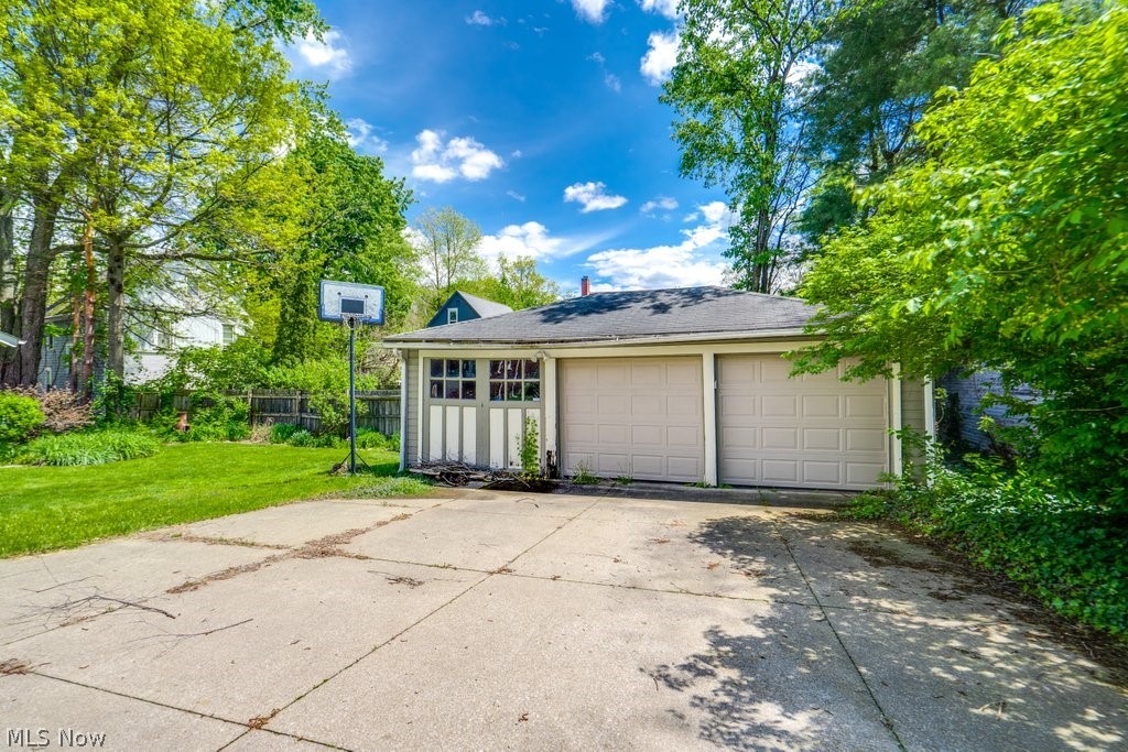 87 Hawthorne Avenue Akron OH 44303