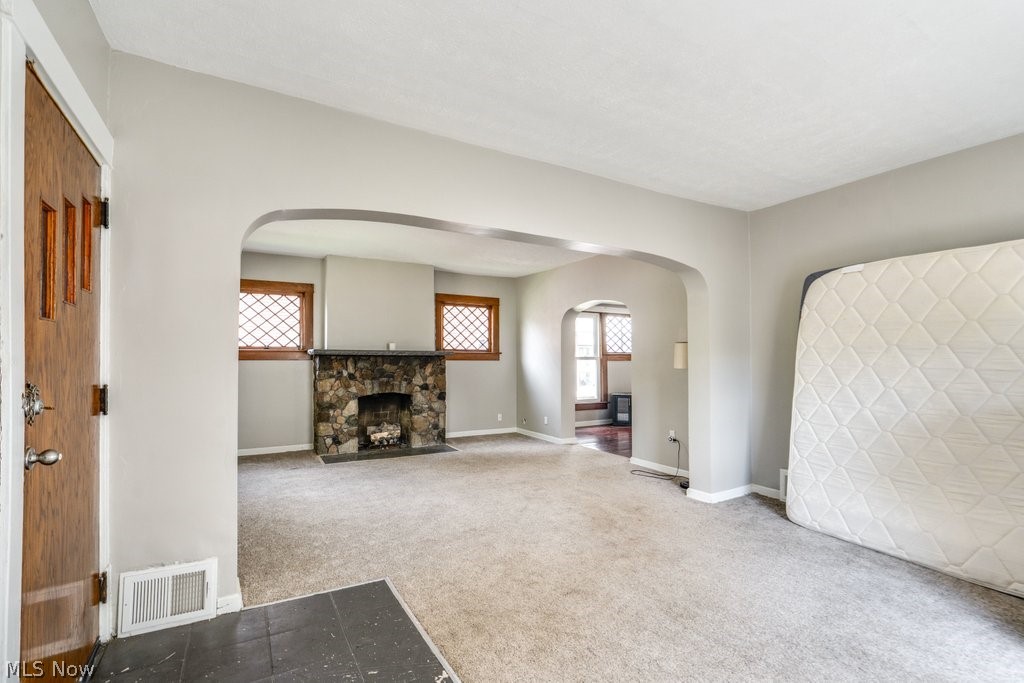 87 Hawthorne Avenue Akron OH 44303