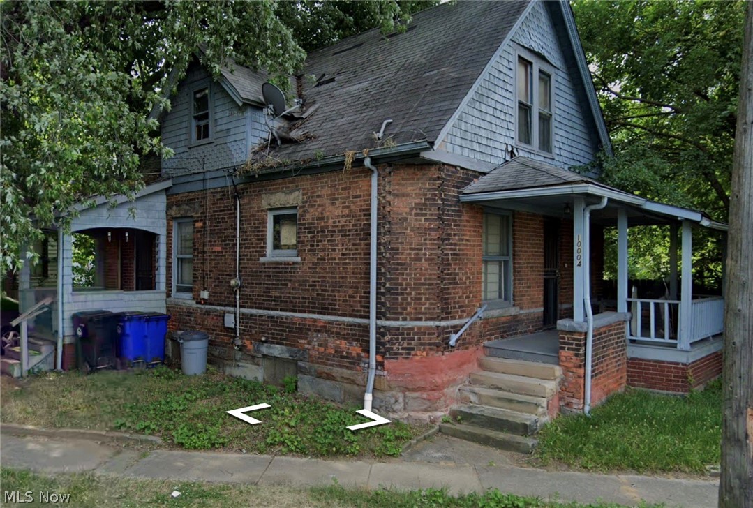 10004 Elk Avenue Cleveland OH 44108