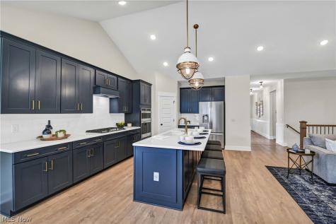 4642 Crocker Woods Lane Westlake OH 44145