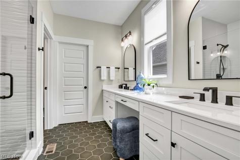 4642 Crocker Woods Lane Westlake OH 44145