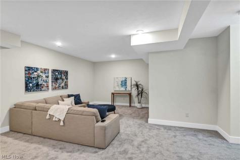 4642 Crocker Woods Lane Westlake OH 44145