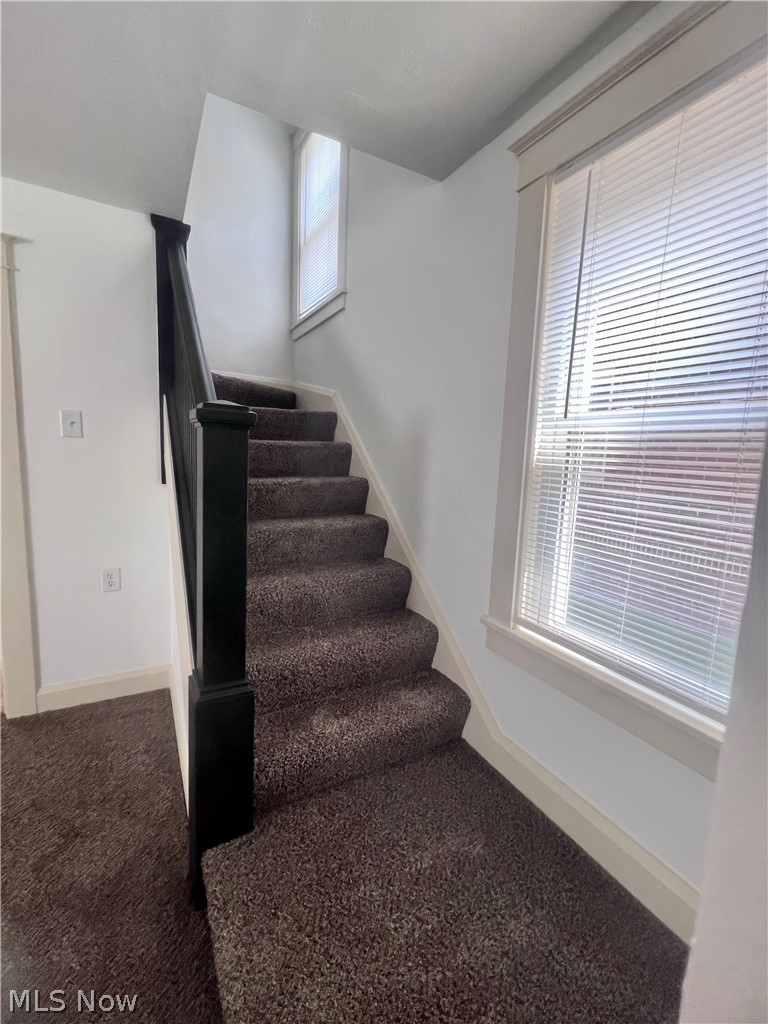 315 Indiana Avenue Mcdonald OH 44437