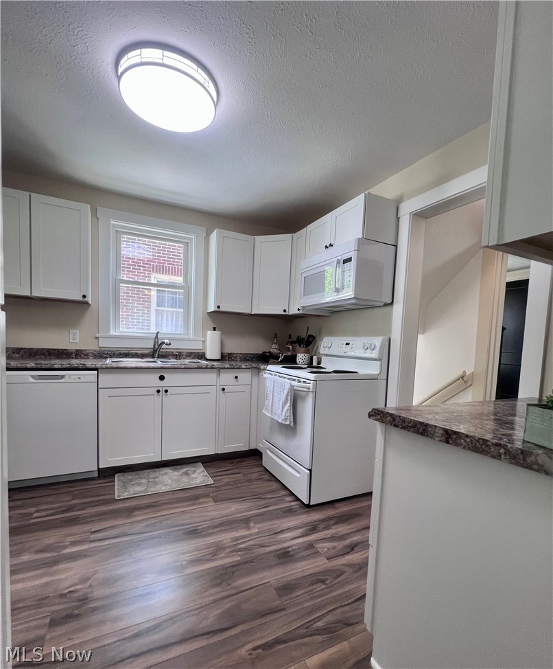 315 Indiana Avenue Mcdonald OH 44437