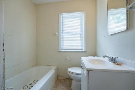 939 Clifford Avenue Akron OH 44306