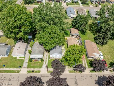 939 Clifford Avenue Akron OH 44306