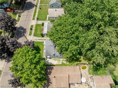 939 Clifford Avenue Akron OH 44306
