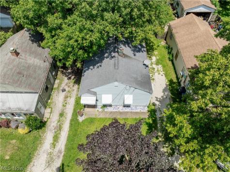939 Clifford Avenue Akron OH 44306
