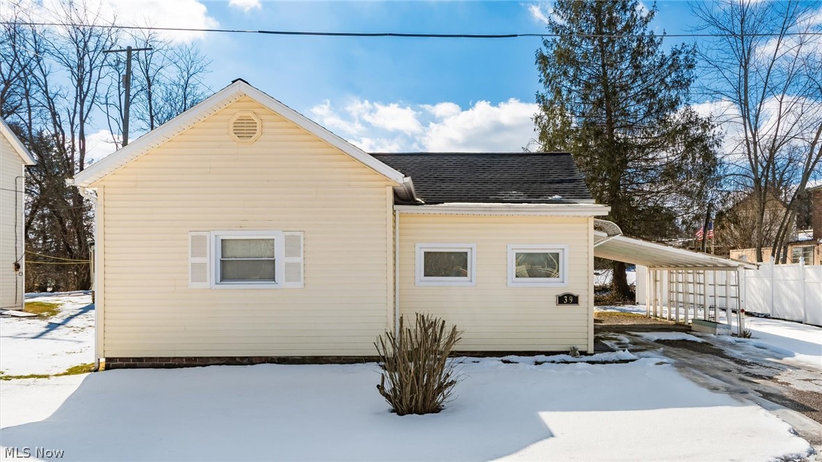 39 Stokely Street Roseville OH 43777