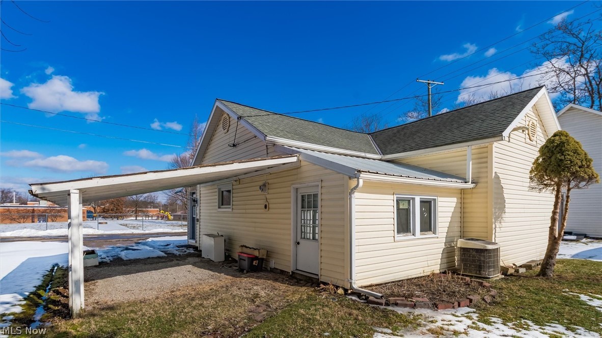 39 Stokely Street Roseville OH 43777