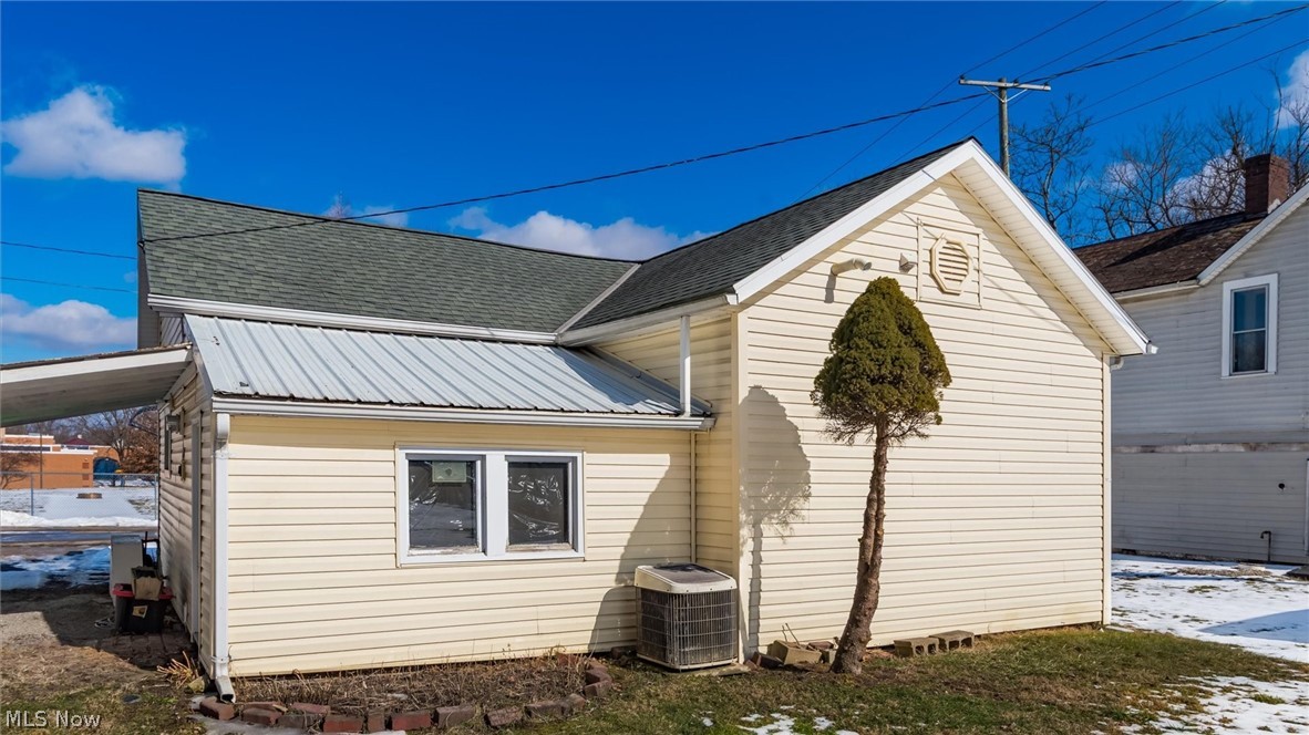 39 Stokely Street Roseville OH 43777