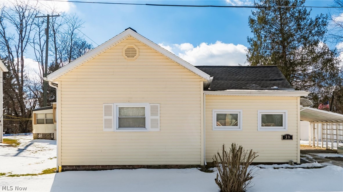 39 Stokely Street Roseville OH 43777