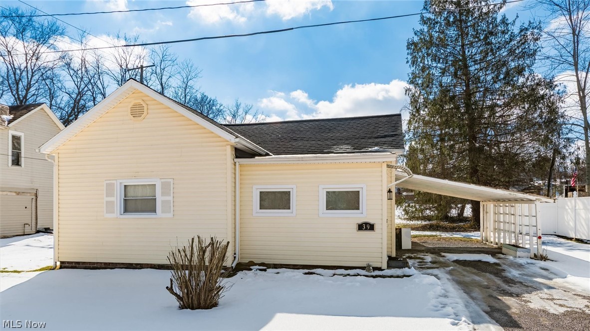 39 Stokely Street Roseville OH 43777