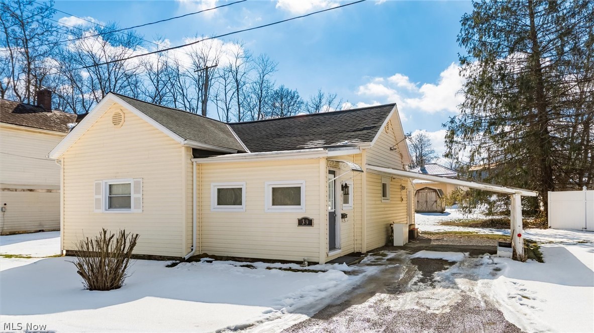 39 Stokely Street Roseville OH 43777