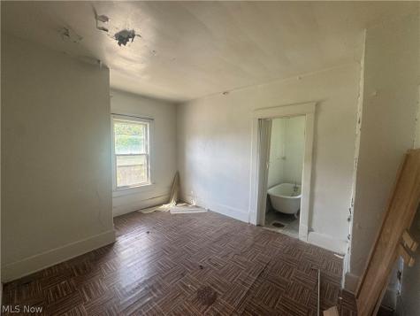 794 Fairgreen Avenue Youngstown OH 44510