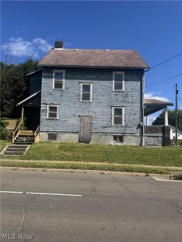 794 Fairgreen Avenue Youngstown OH 44510