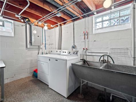 4466 W 215th Street Fairview Park OH 44126