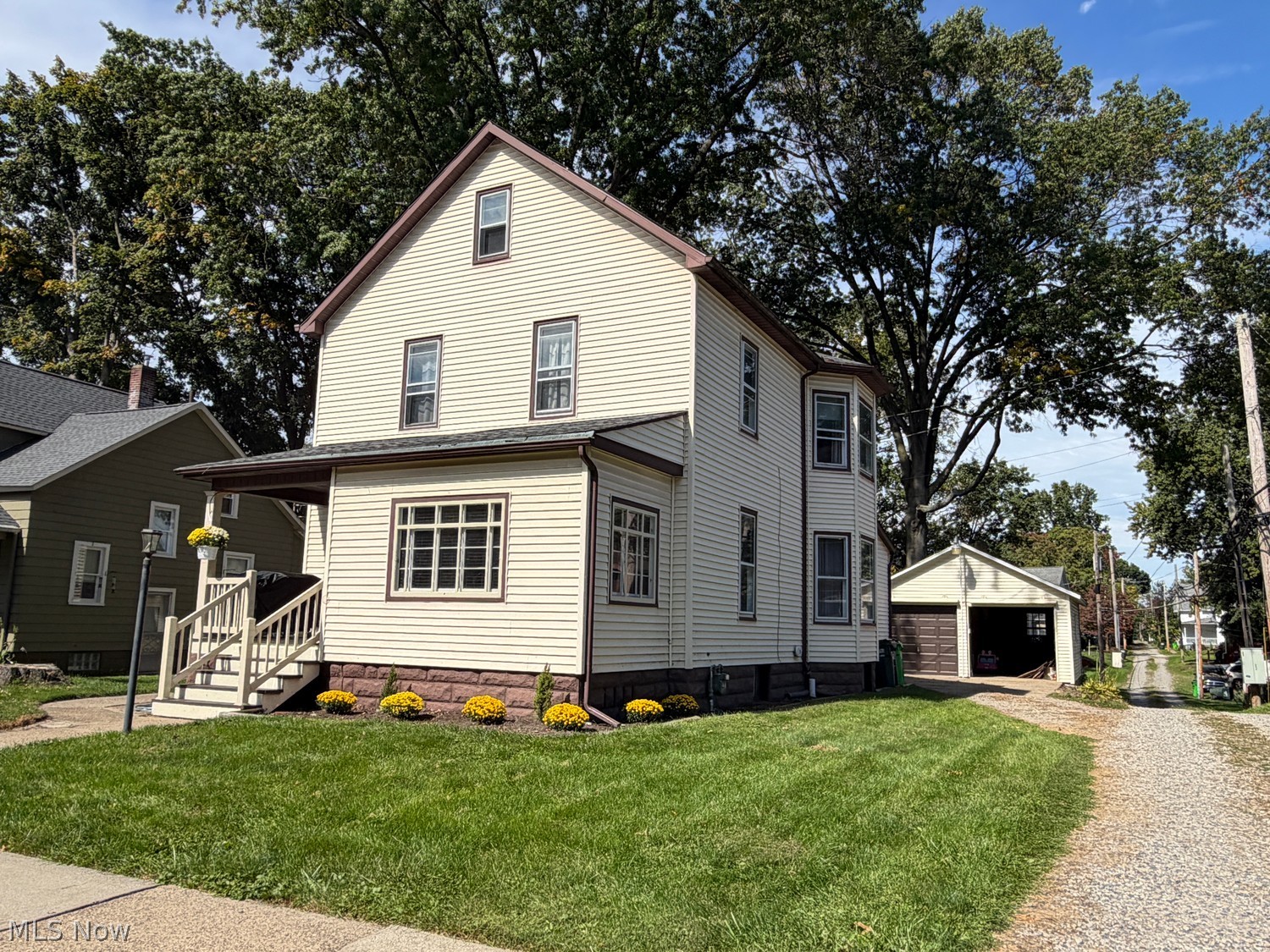 123 W 8th Street Dover OH 44622
