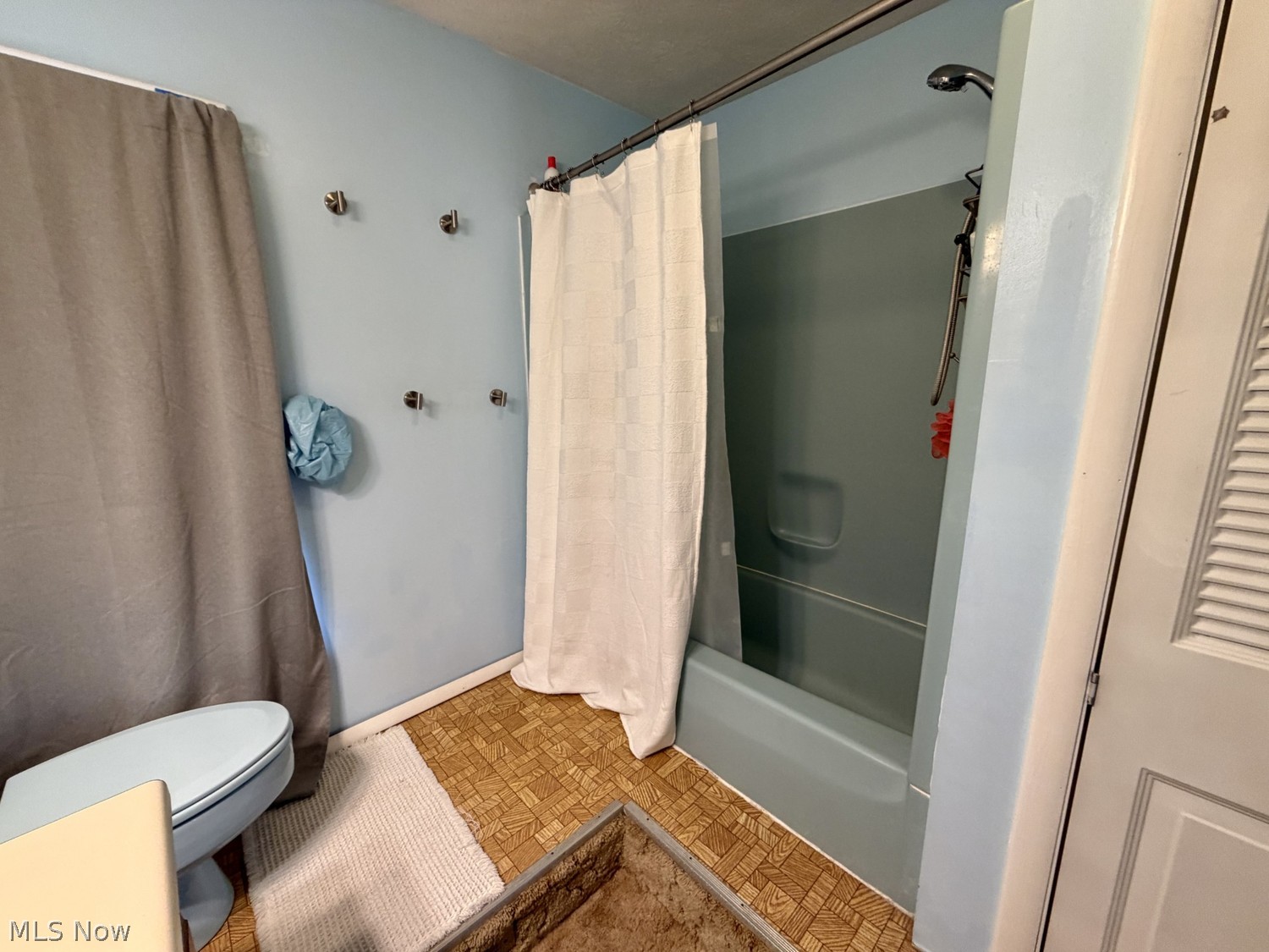 123 W 8th Street Dover OH 44622