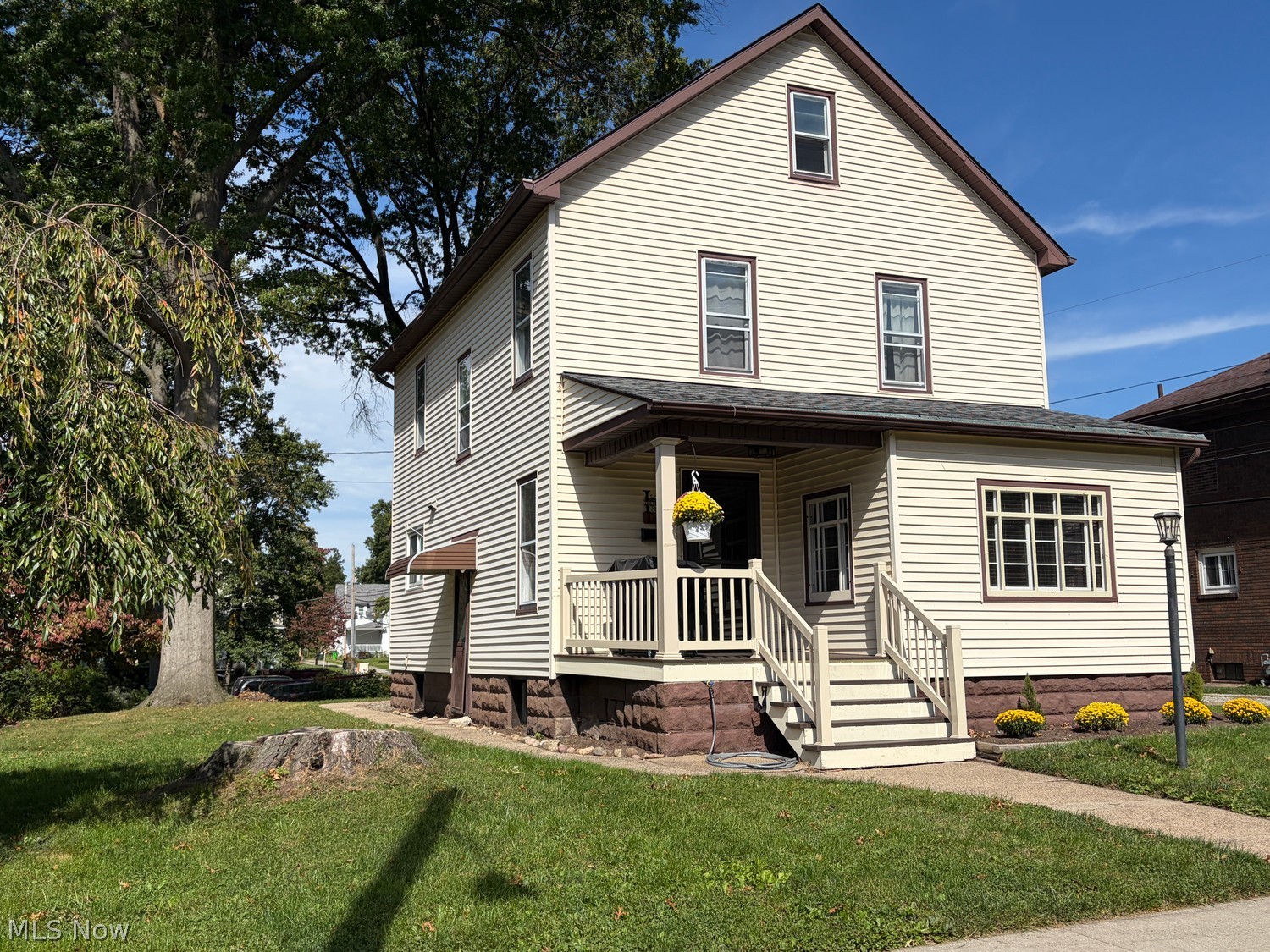 123 W 8th Street Dover OH 44622