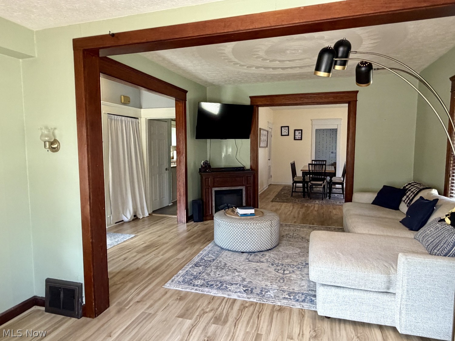 123 W 8th Street Dover OH 44622