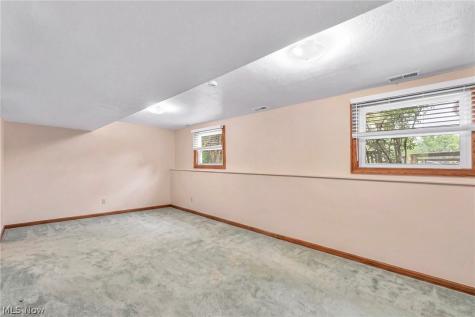 35460 Neff Road Grafton OH 44044