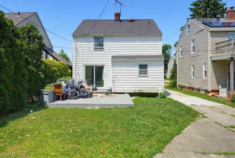 21860 Roberts Avenue Euclid OH 44123
