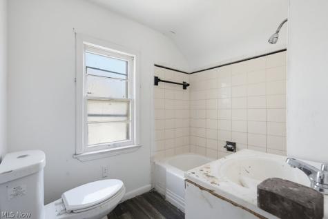 21860 Roberts Avenue Euclid OH 44123