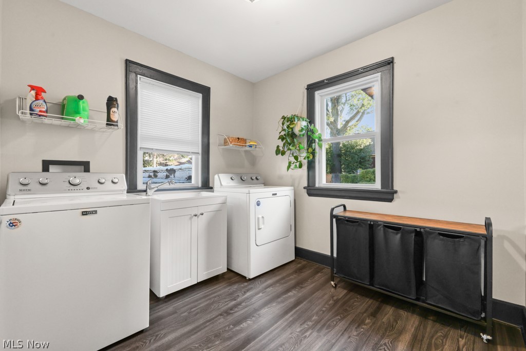 1427 Delia Avenue Akron OH 44320