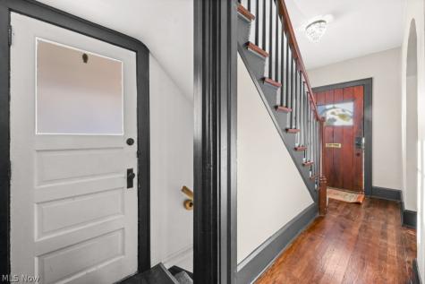 1427 Delia Avenue Akron OH 44320