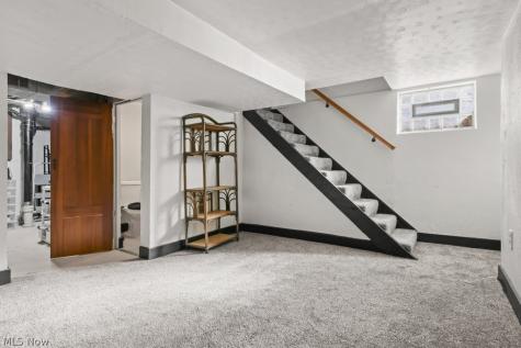 1427 Delia Avenue Akron OH 44320