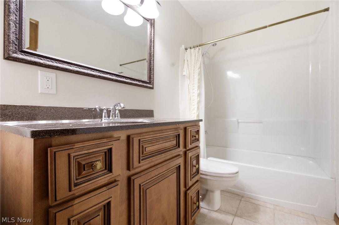 33749 Kenilworth Road Eastlake OH 44095