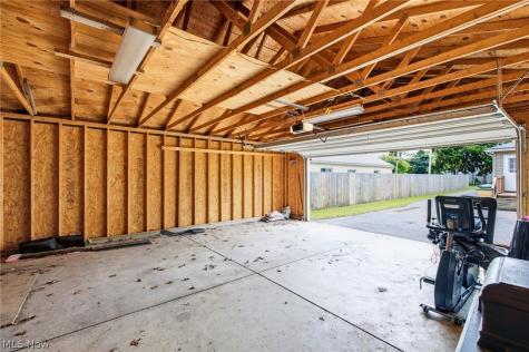 33749 Kenilworth Road Eastlake OH 44095