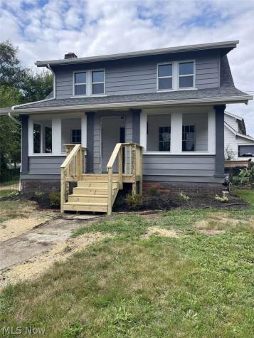 1273 Pondview Avenue Akron OH 44305
