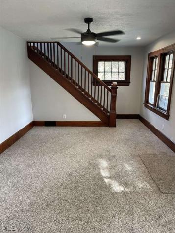 1273 Pondview Avenue Akron OH 44305