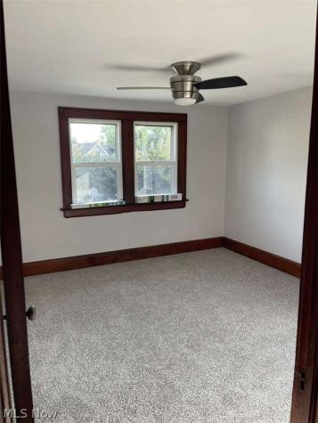 1273 Pondview Avenue Akron OH 44305